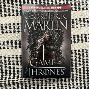 Game of thrones Book - George R.R Martin paperbak